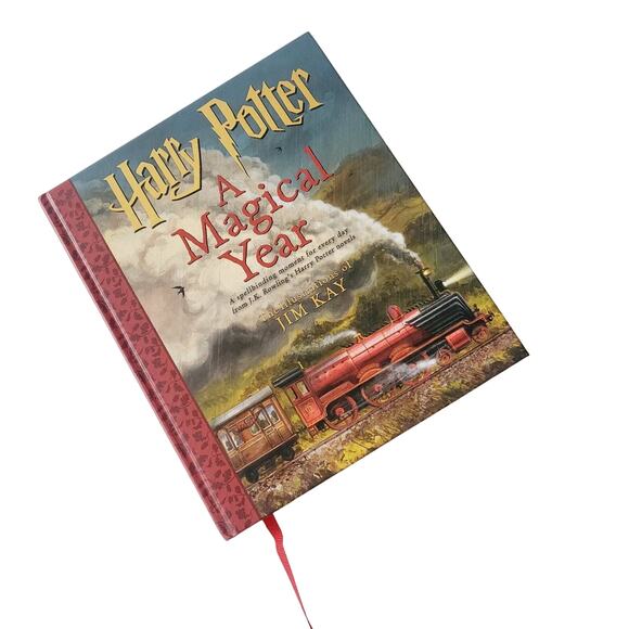 New Harry Potter magical year book - Picture 1 of 5